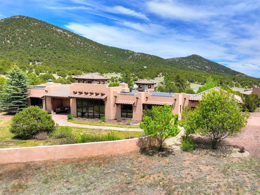 1328 Round Up Road Westcliffe, CO 81252