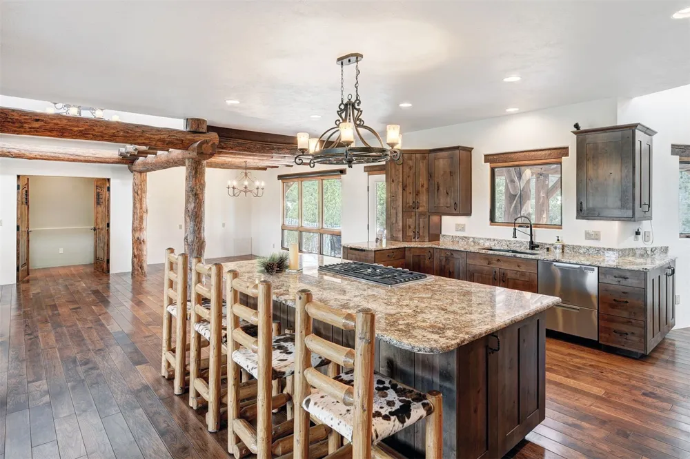 1328 Round Up Road Westcliffe, CO 81252