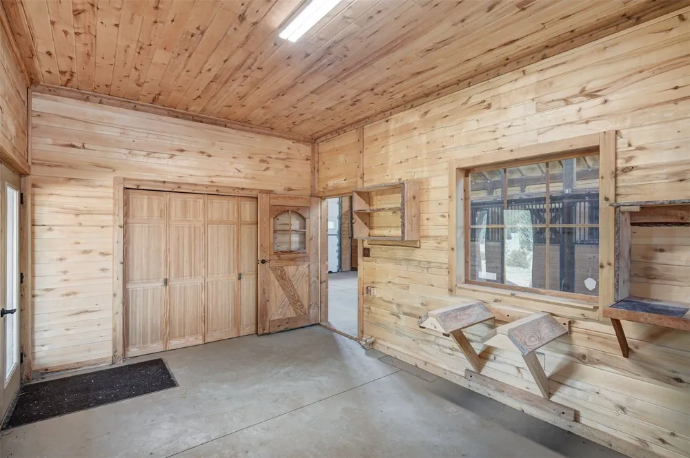 1328 Round Up Road Westcliffe, CO 81252