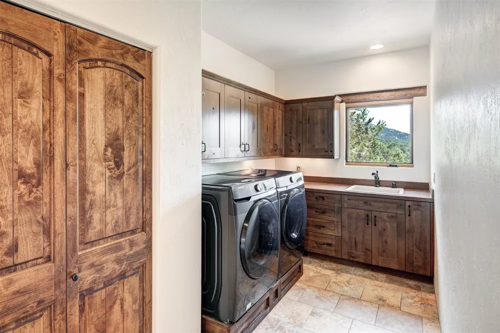 1328 Round Up Road Westcliffe, CO 81252