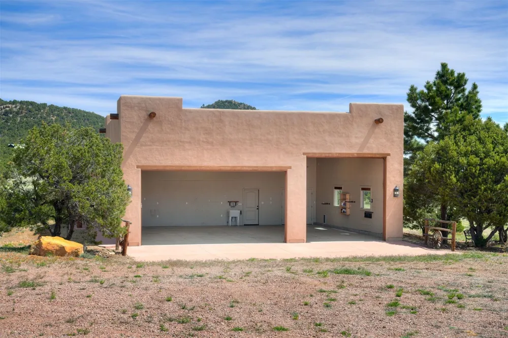 1328 Round Up Road Westcliffe, CO 81252