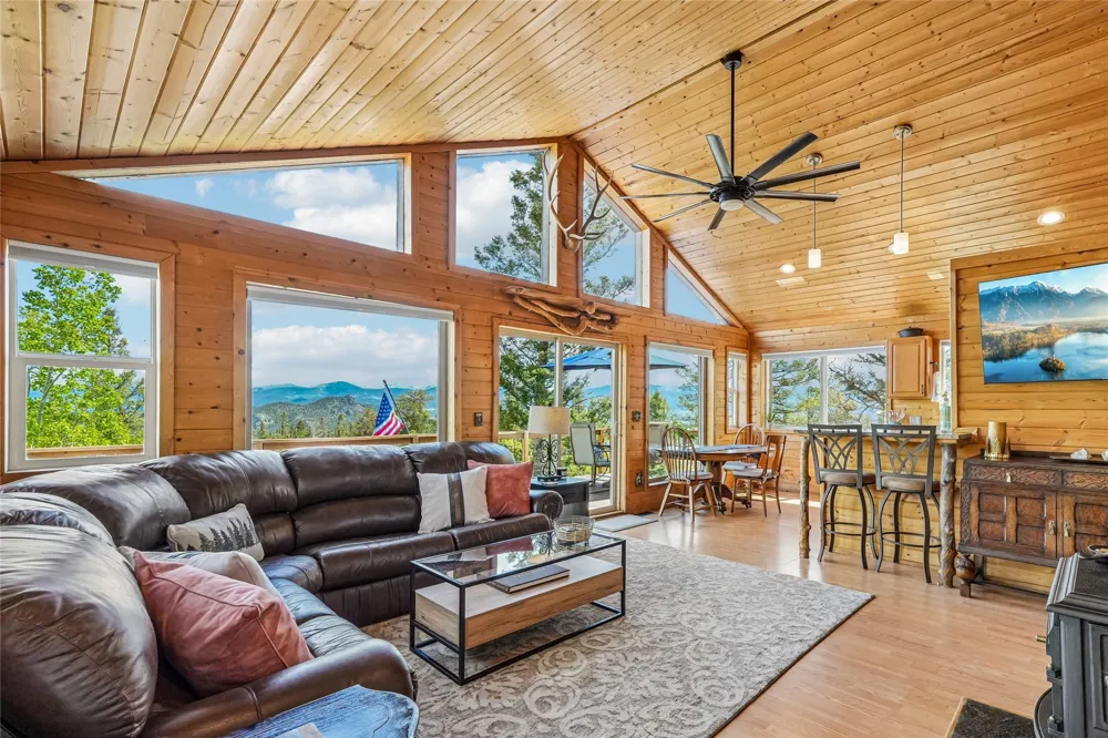 71 Red Cloud Drive Jefferson, CO 80432