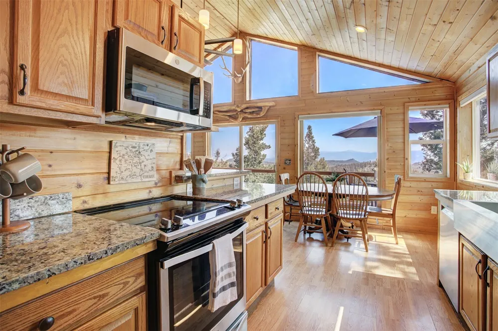 71 Red Cloud Drive Jefferson, CO 80432