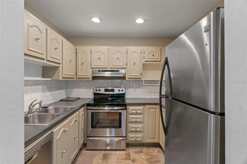 12102 BOYNTON LANE #B New Port Richey, FL 34654