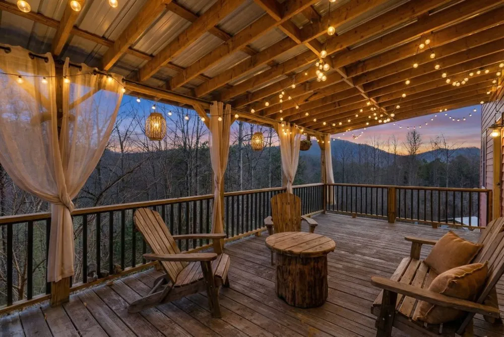 202 Bell Orchard Drive Hayesville, NC 28904