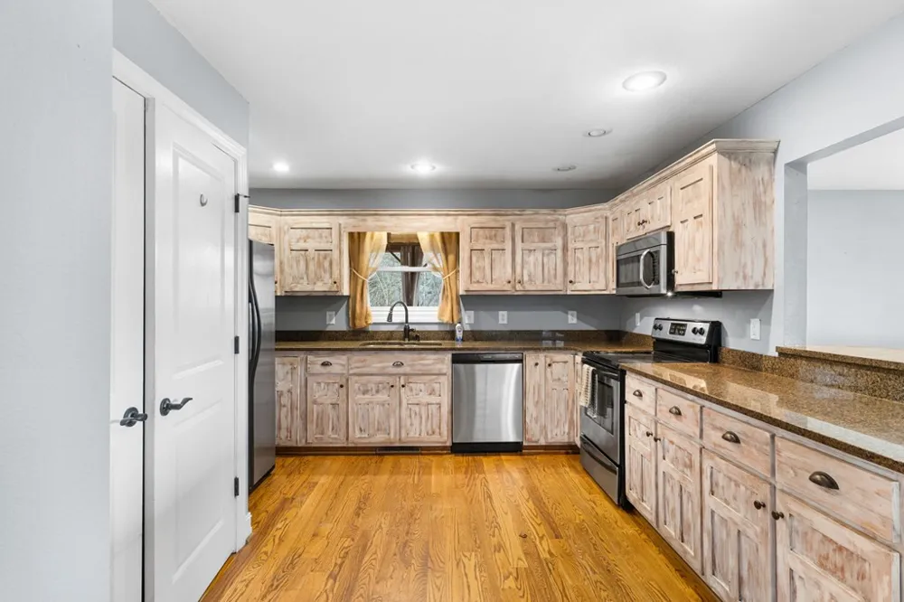 202 Bell Orchard Drive Hayesville, NC 28904