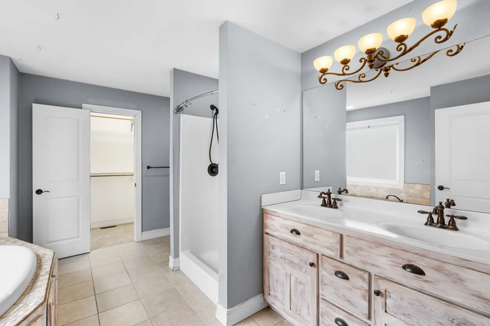 202 Bell Orchard Drive Hayesville, NC 28904