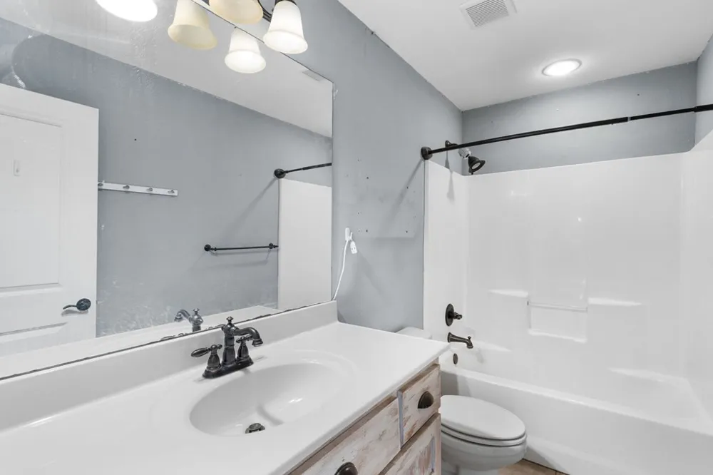 202 Bell Orchard Drive Hayesville, NC 28904