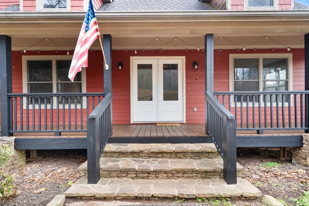 202 Bell Orchard Drive Hayesville, NC 28904