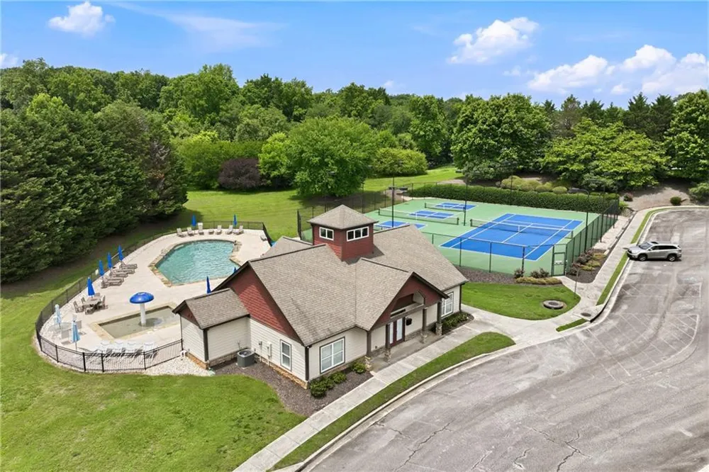 5851 Canterbury Way Clermont, GA 30527