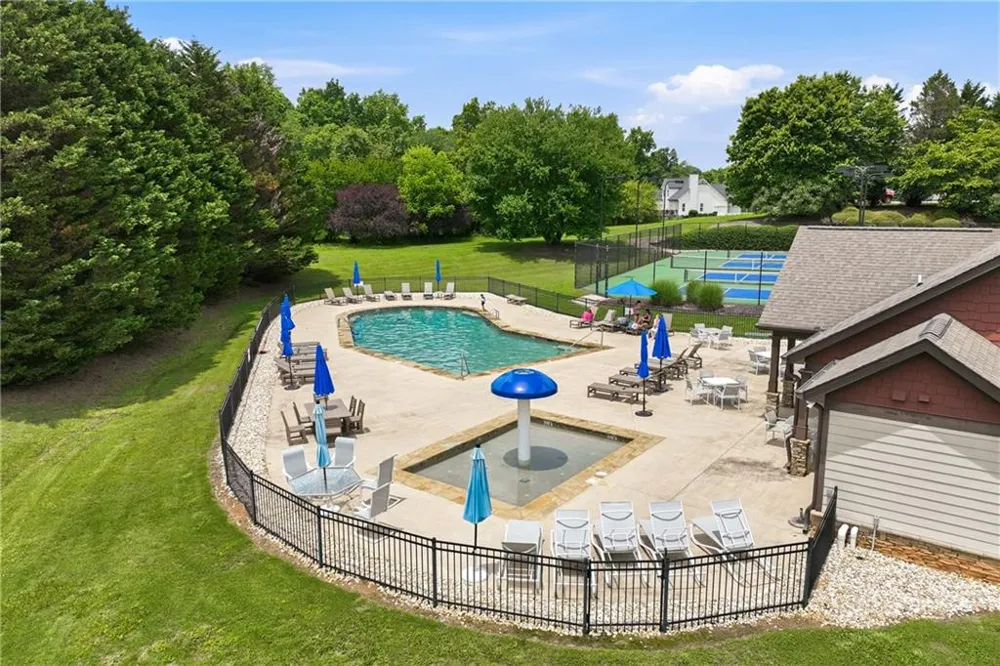 5851 Canterbury Way Clermont, GA 30527