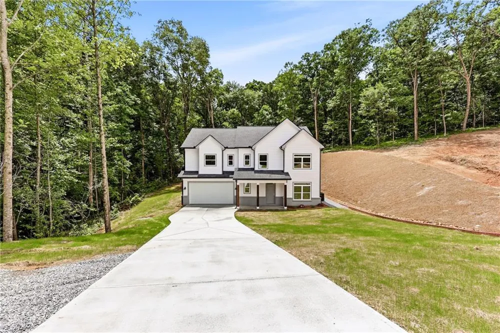 5851 Canterbury Way Clermont, GA 30527