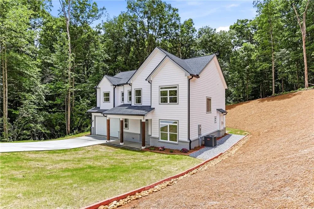 5851 Canterbury Way Clermont, GA 30527