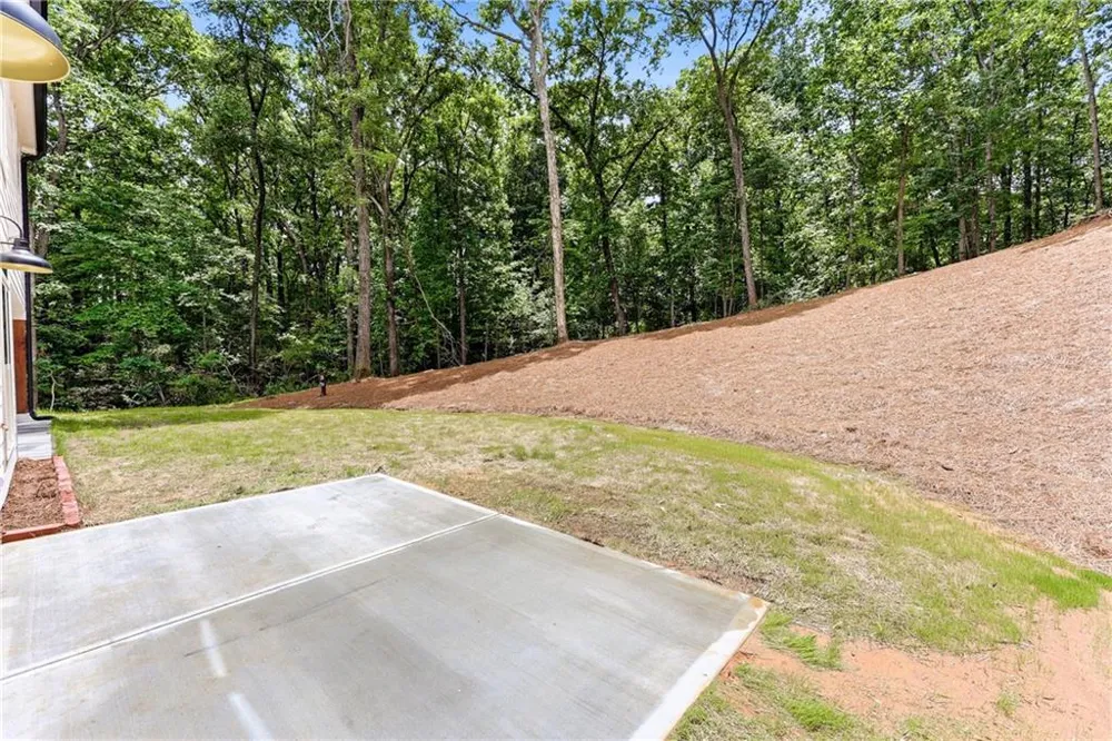 5851 Canterbury Way Clermont, GA 30527
