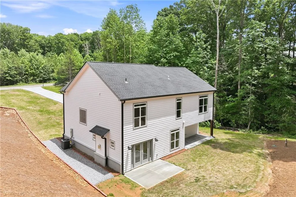 5851 Canterbury Way Clermont, GA 30527