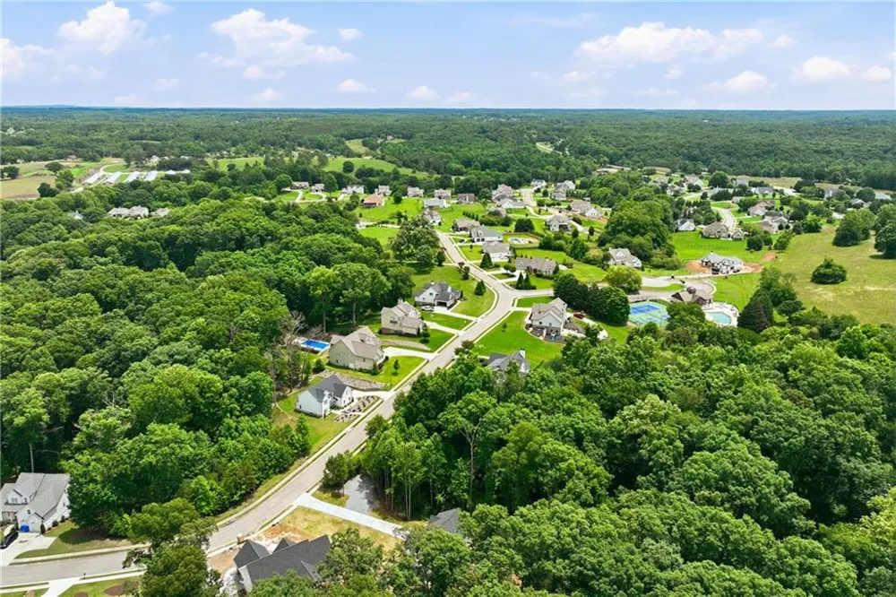 5851 Canterbury Way Clermont, GA 30527