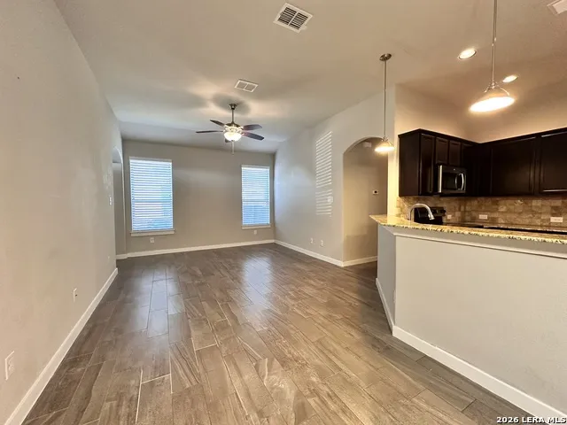 371 CREEKSIDE CURV New Braunfels, TX 78130