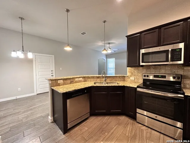 371 CREEKSIDE CURV New Braunfels, TX 78130