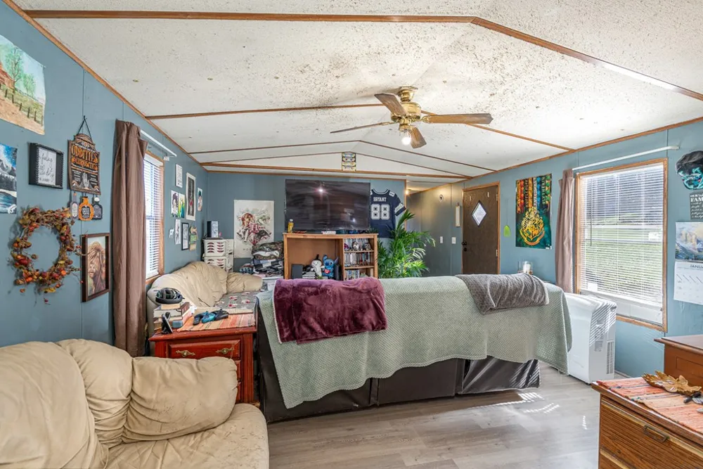 385 Aquone Andrews, NC 28901