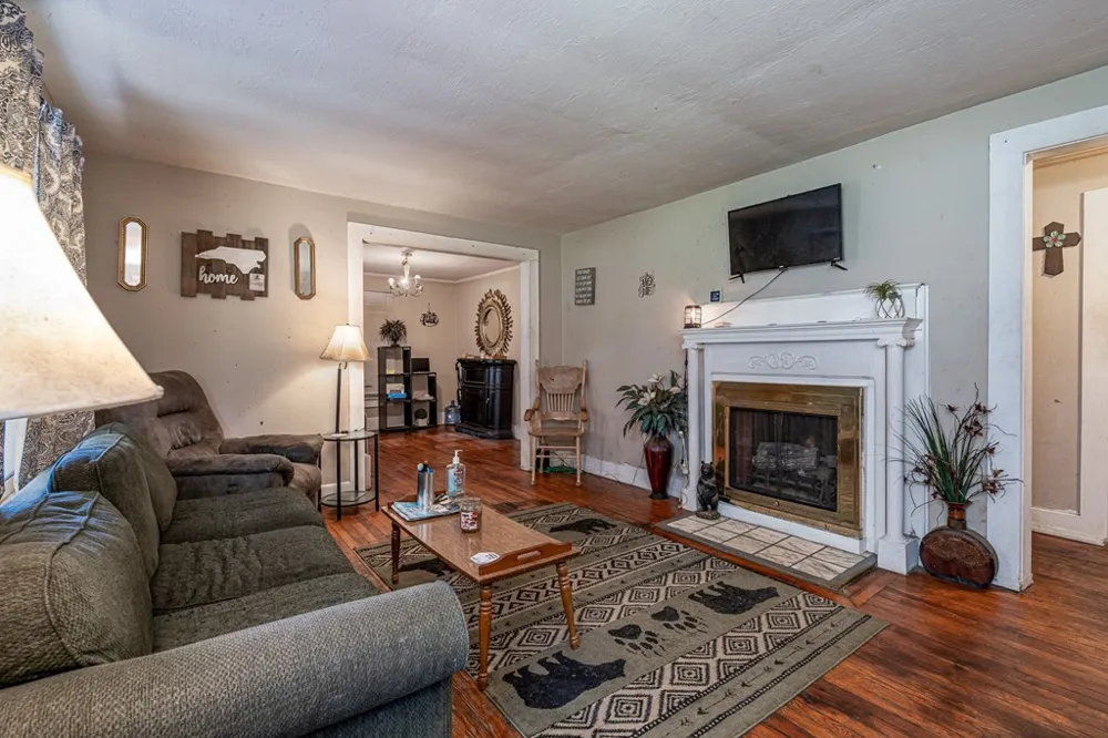385 Aquone Andrews, NC 28901
