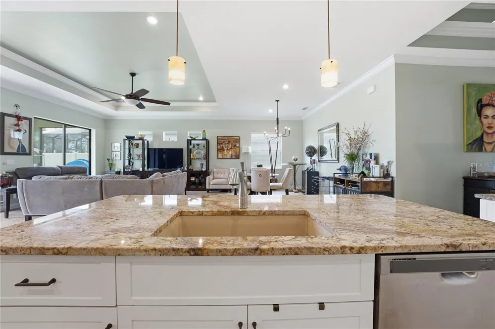 6619 35TH COURT E Sarasota, FL 34243