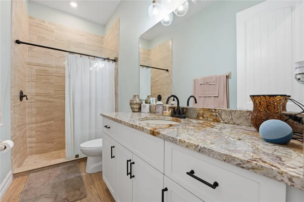 6619 35TH COURT E Sarasota, FL 34243