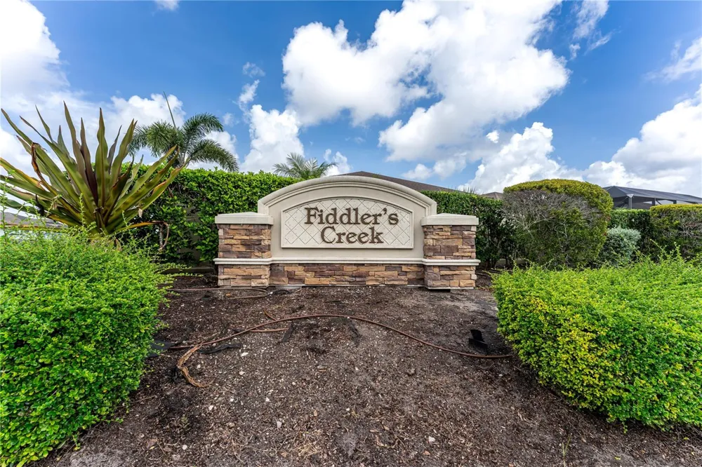 6619 35TH COURT E Sarasota, FL 34243