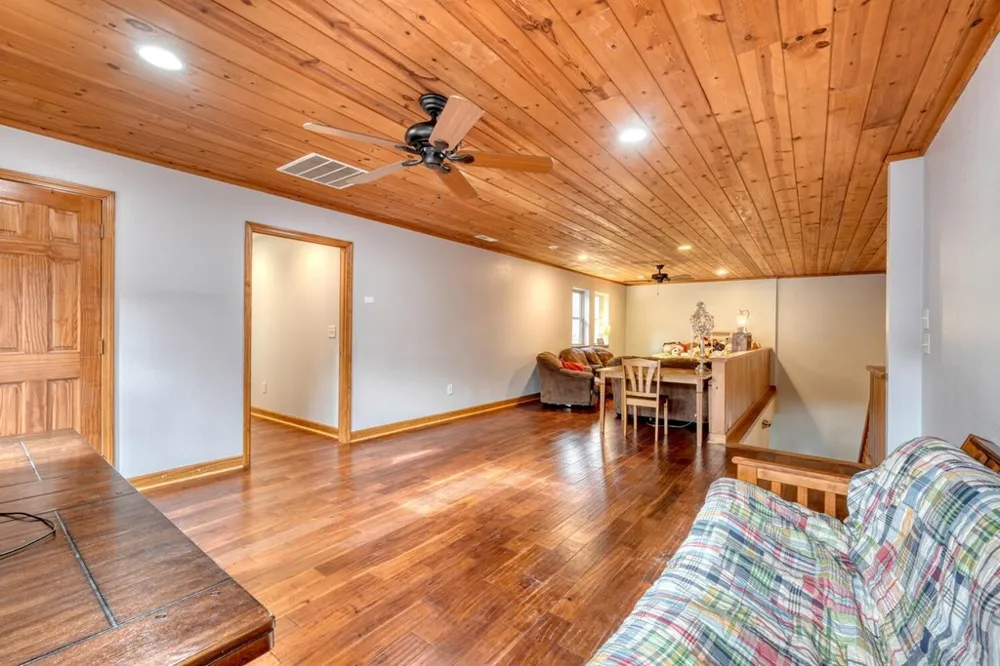 95 Breezy Brook Lane #5 Hayesville, NC 28904