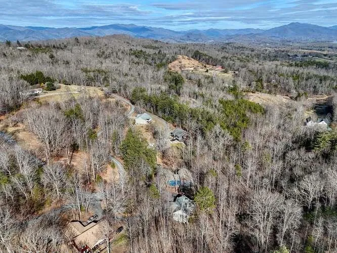 95 Breezy Brook Lane #5 Hayesville, NC 28904