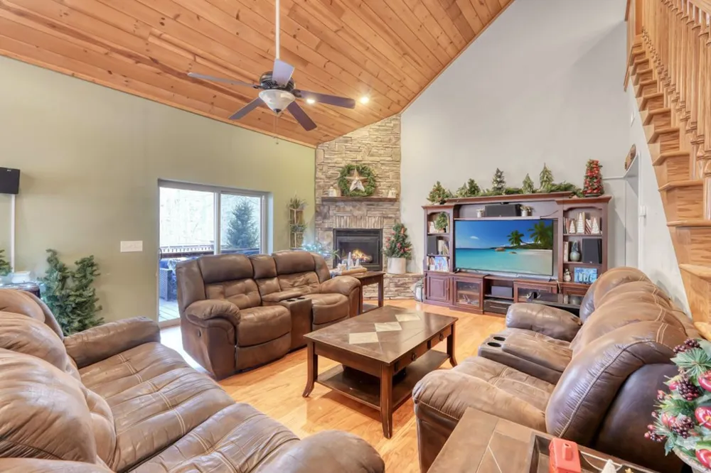 95 Breezy Brook Lane #5 Hayesville, NC 28904