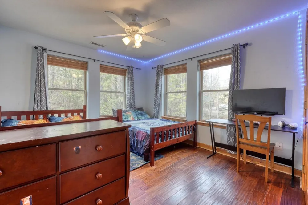 95 Breezy Brook Lane #5 Hayesville, NC 28904