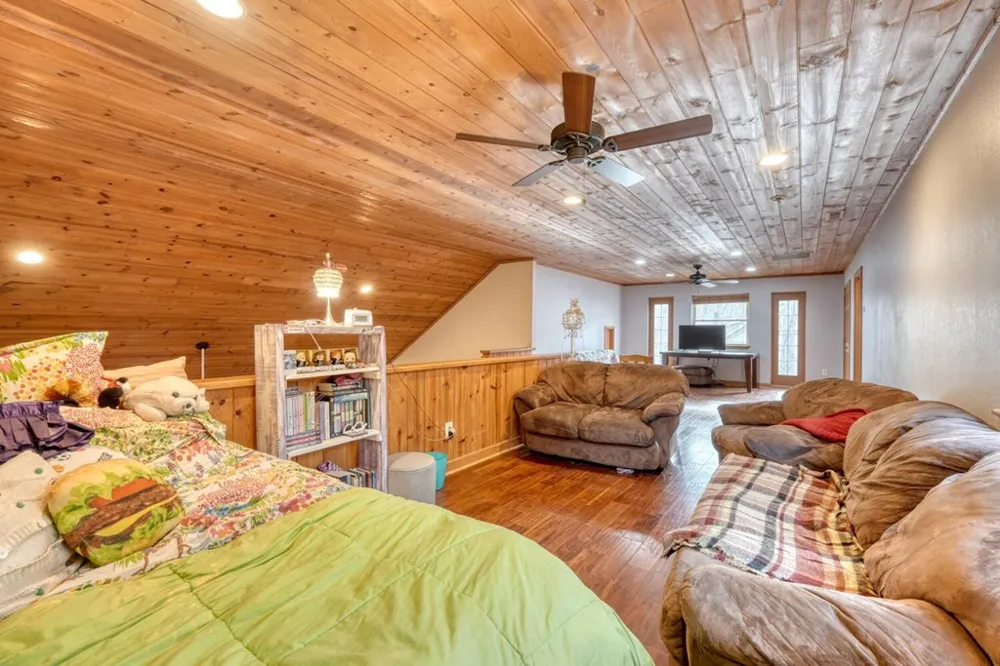 95 Breezy Brook Lane #5 Hayesville, NC 28904