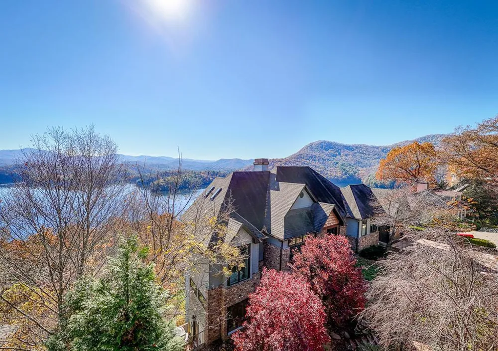 1 Cheoah Trail Robbinsville, NC 28771