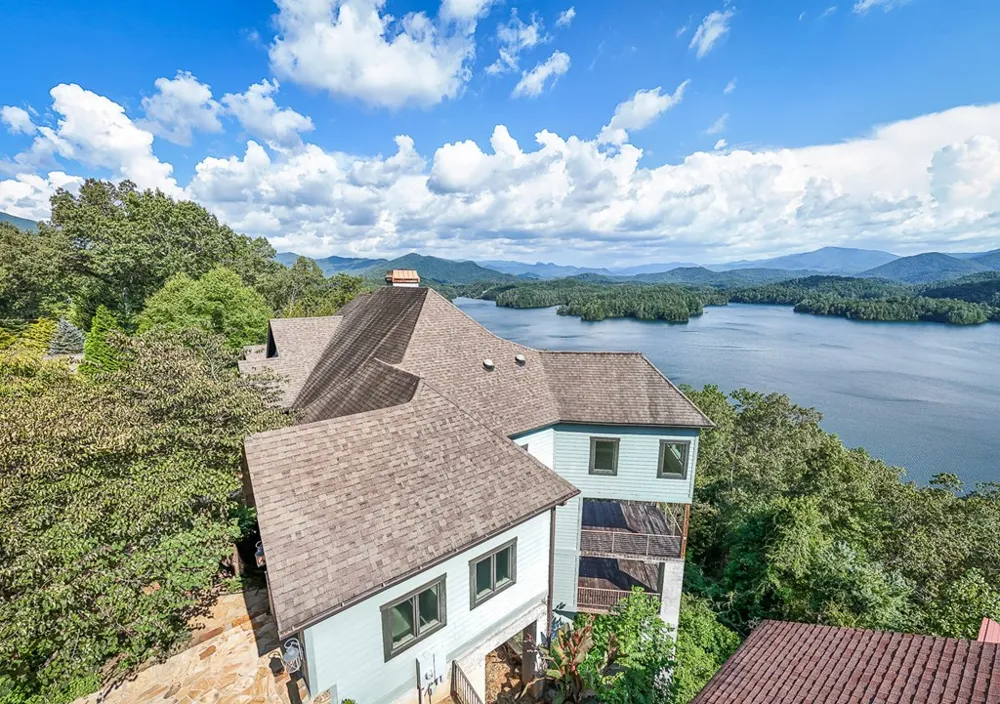 1 Cheoah Trail Robbinsville, NC 28771