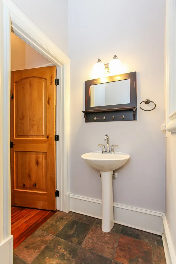 1 Cheoah Trail Robbinsville, NC 28771