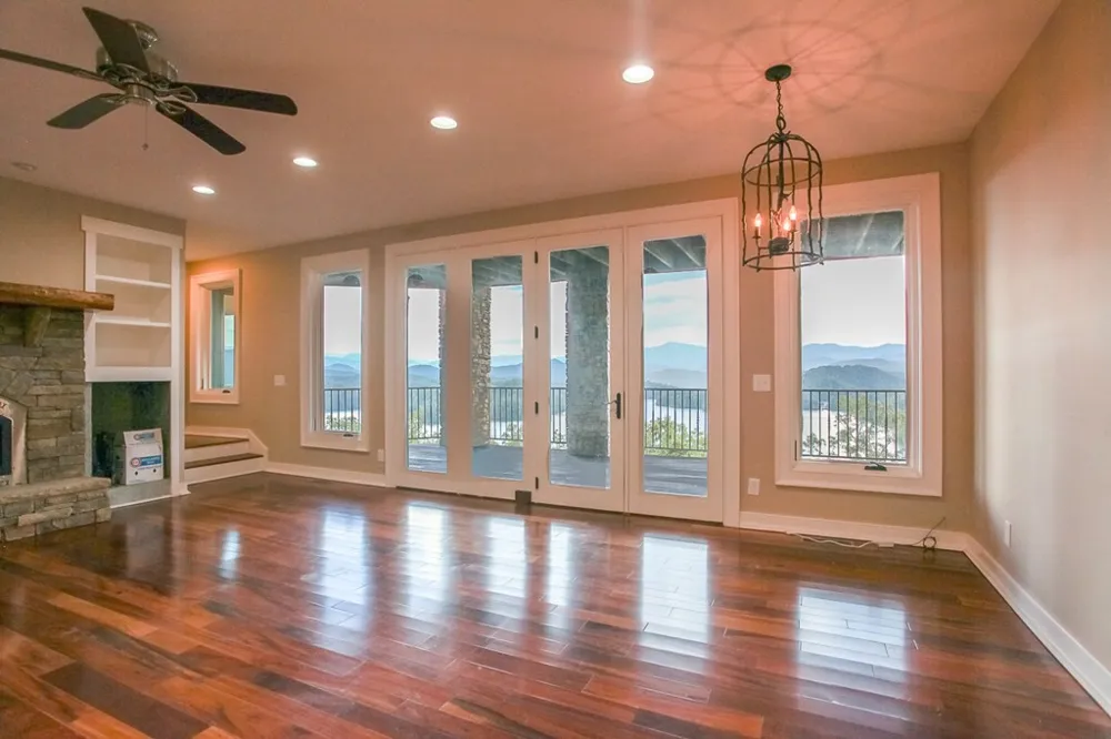 1 Cheoah Trail Robbinsville, NC 28771