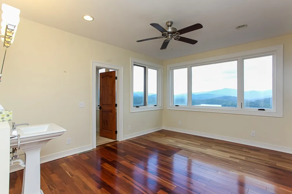 1 Cheoah Trail Robbinsville, NC 28771