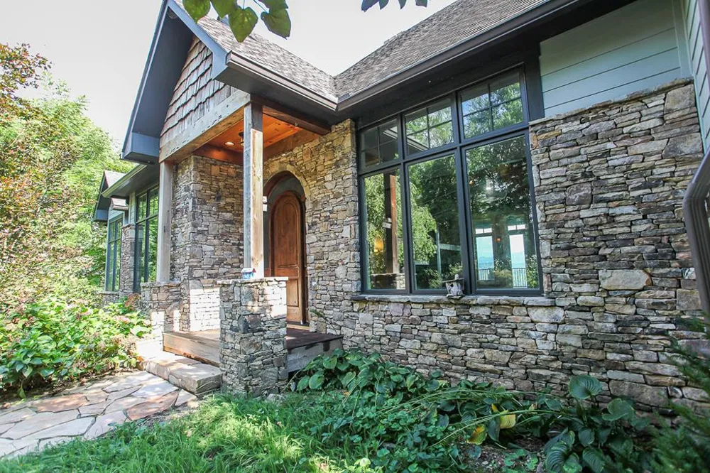 1 Cheoah Trail Robbinsville, NC 28771