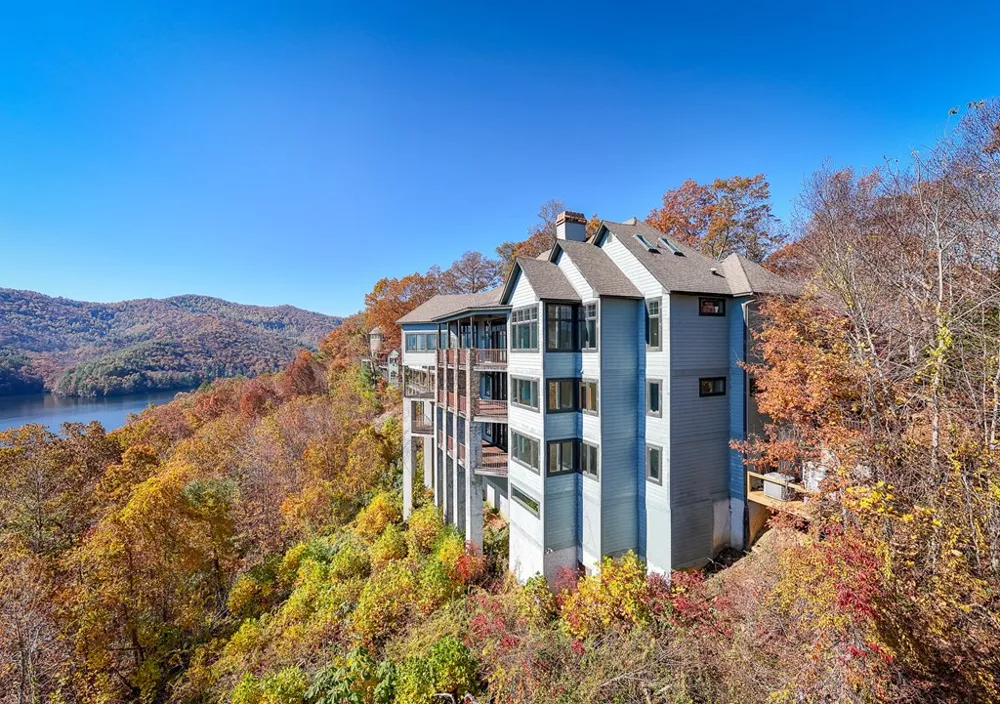 1 Cheoah Trail Robbinsville, NC 28771
