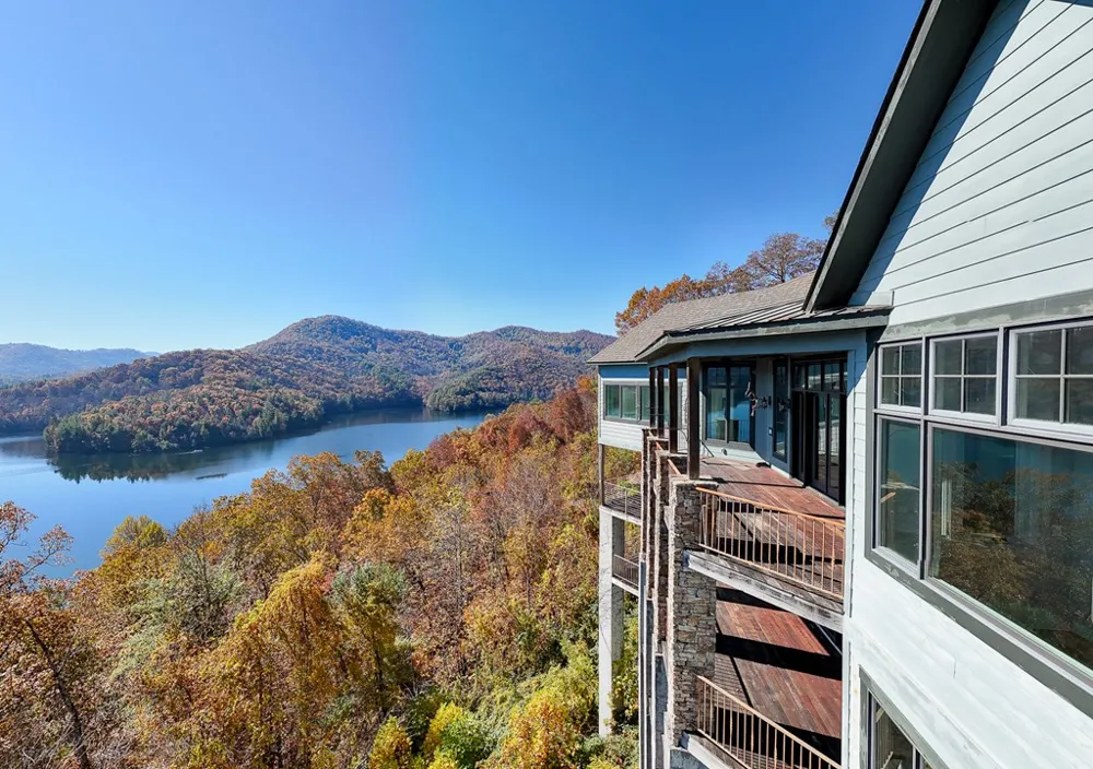 1 Cheoah Trail Robbinsville, NC 28771