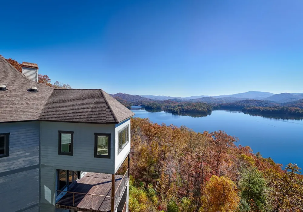 1 Cheoah Trail Robbinsville, NC 28771