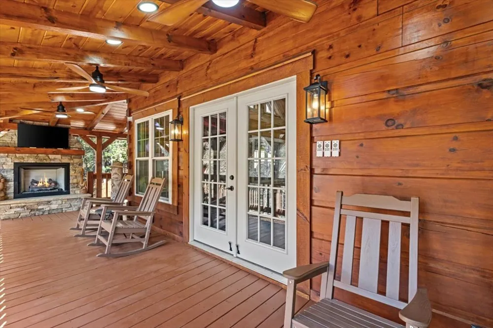 163 Cherokee Path Blue Ridge, GA 30513