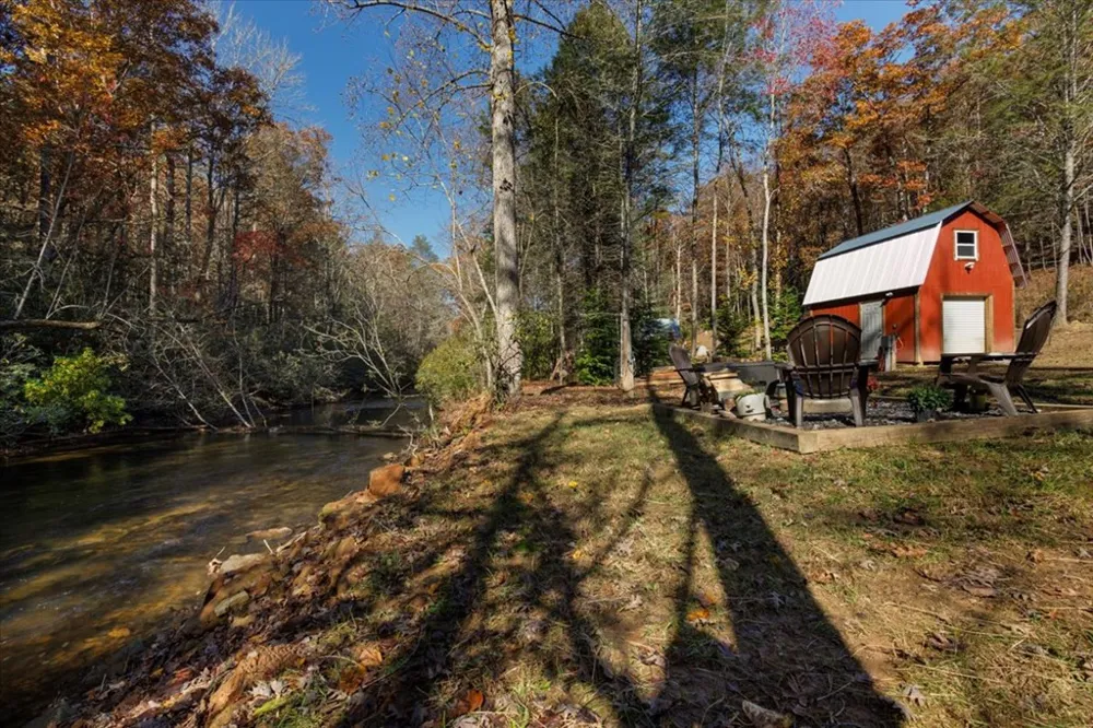 163 Cherokee Path Blue Ridge, GA 30513