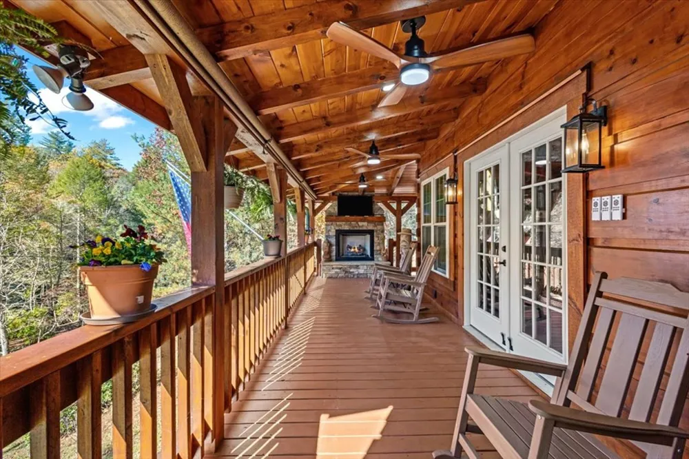 163 Cherokee Path Blue Ridge, GA 30513