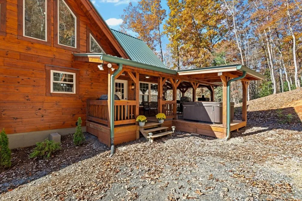 163 Cherokee Path Blue Ridge, GA 30513