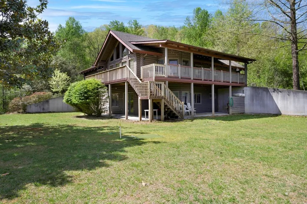 68 Countryside Lane Hayesville, NC 28904