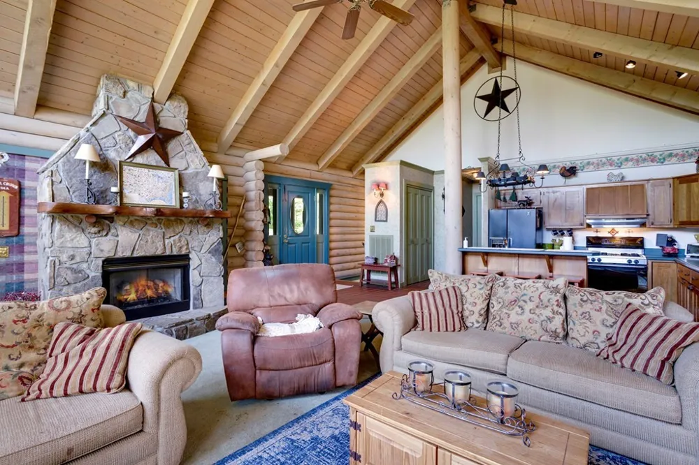 68 Countryside Lane Hayesville, NC 28904
