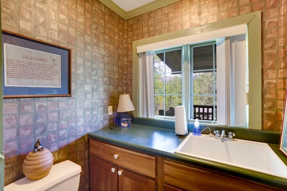 68 Countryside Lane Hayesville, NC 28904