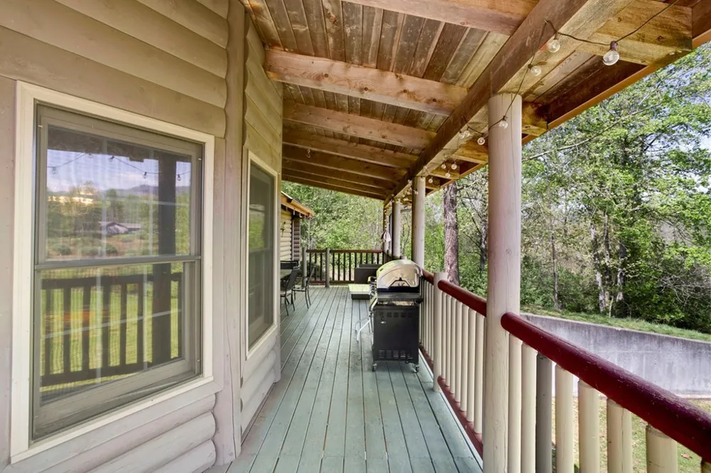 68 Countryside Lane Hayesville, NC 28904