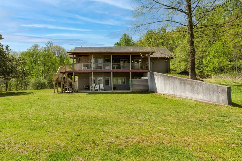 68 Countryside Lane Hayesville, NC 28904